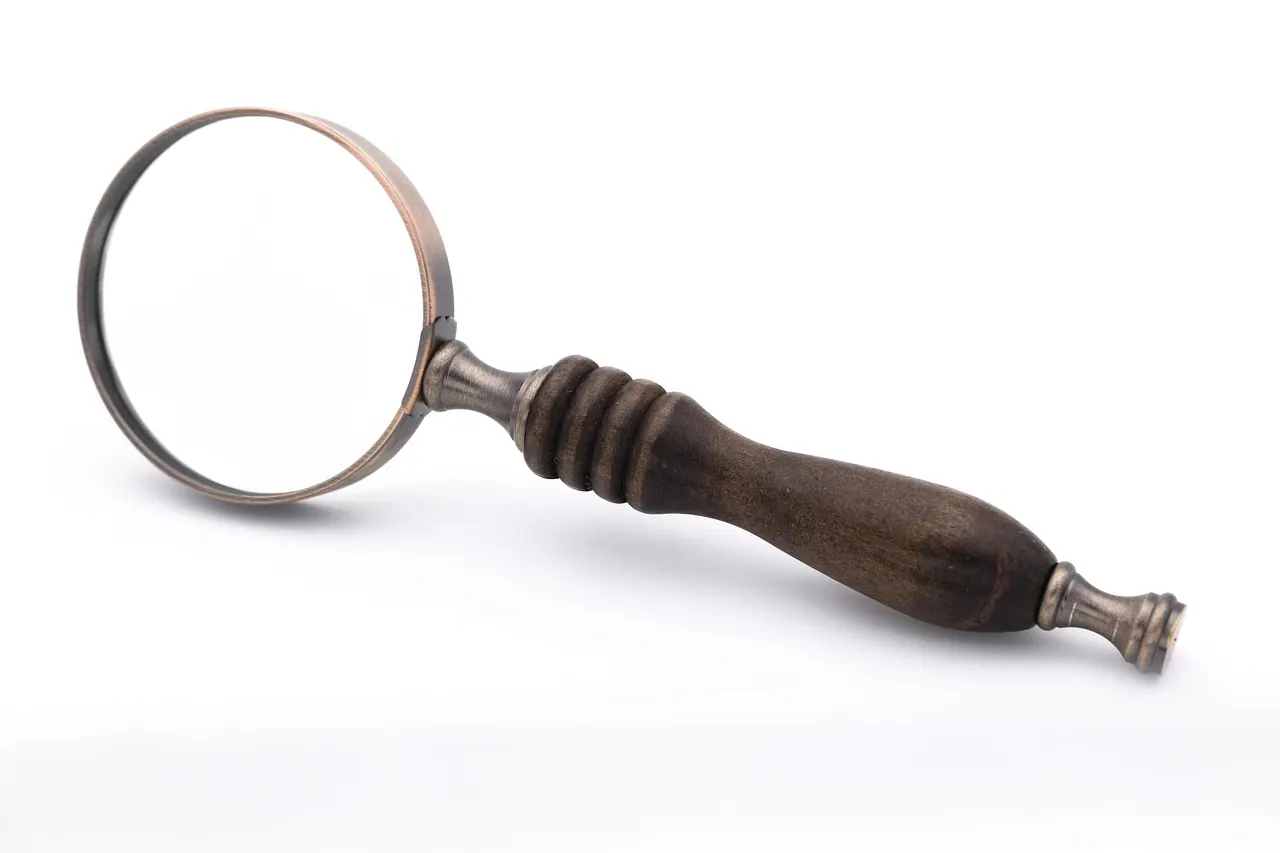 magnifying glass, reading magnifying glass, enlarge, magnification, zoom, find, read, see, detective, old, antique, vintage, retro, magnifying glass, find, detective, detective, de. Fictional case: correcting an old flood video labeled as current
